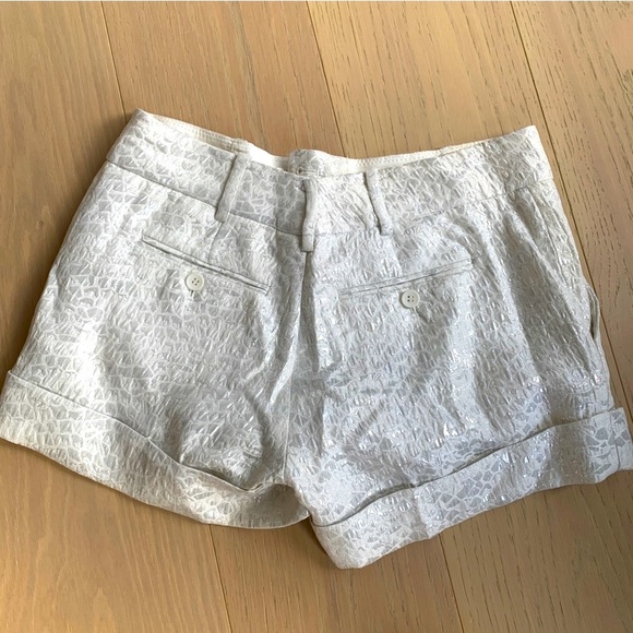 Club Monaco fitted shorts - Picture 5 of 9